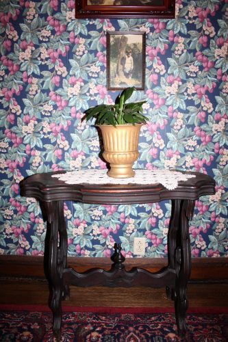 Mother’s Day and Antiques Are Natural Complements